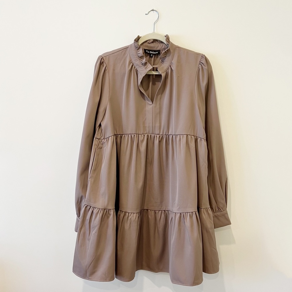En Saison Tiered Babydoll Dress Peasant Band Collar Long Sleeve Mushroom M - Picture 6 of 16